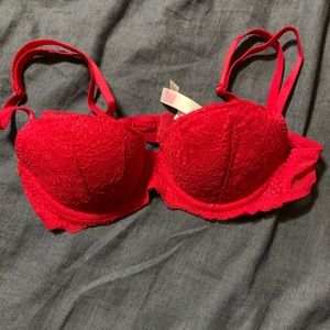 Red Victoria’s Secret bra 32A